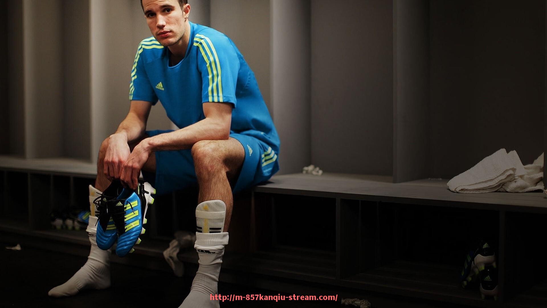 857直播看球平台-法甲外援在球队中的影响力解析：从场上表现到文化融合